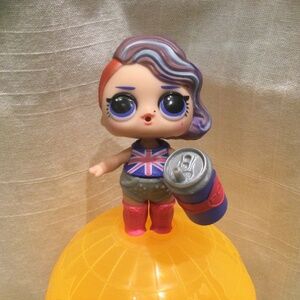 LOL Surprise Dolls World Travel Series - Cheeky Babe